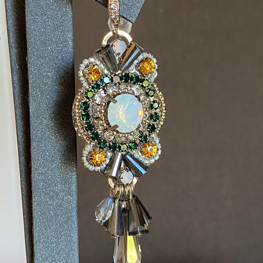 Elegant silver Crystal Drop Earrings New